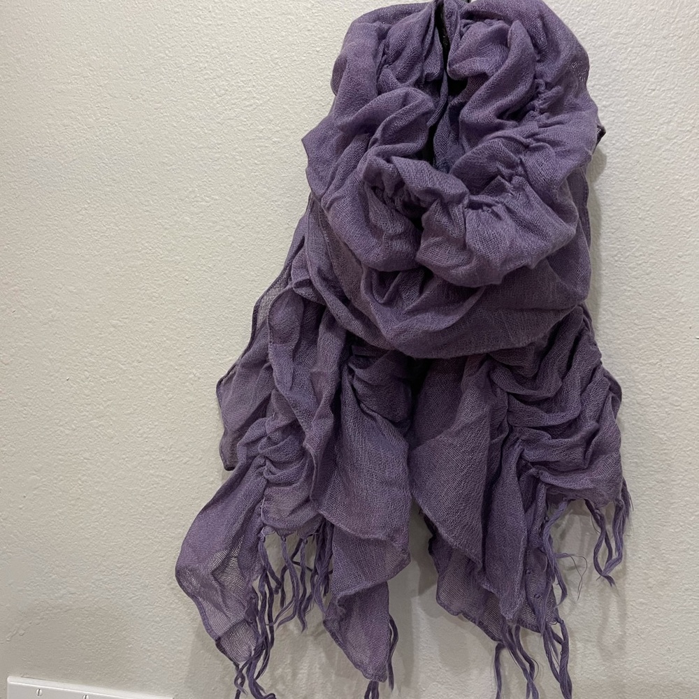 Women’s Anthropology Scarf